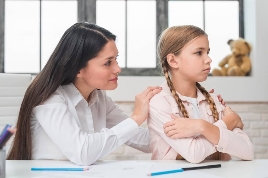 close-up-female-psychologist-comforting-her-depressed-little-girl_23-2148026272.jpg close-up-female-psychologist-comforting-her-depressed-little-girl_23-2148026272.jpg